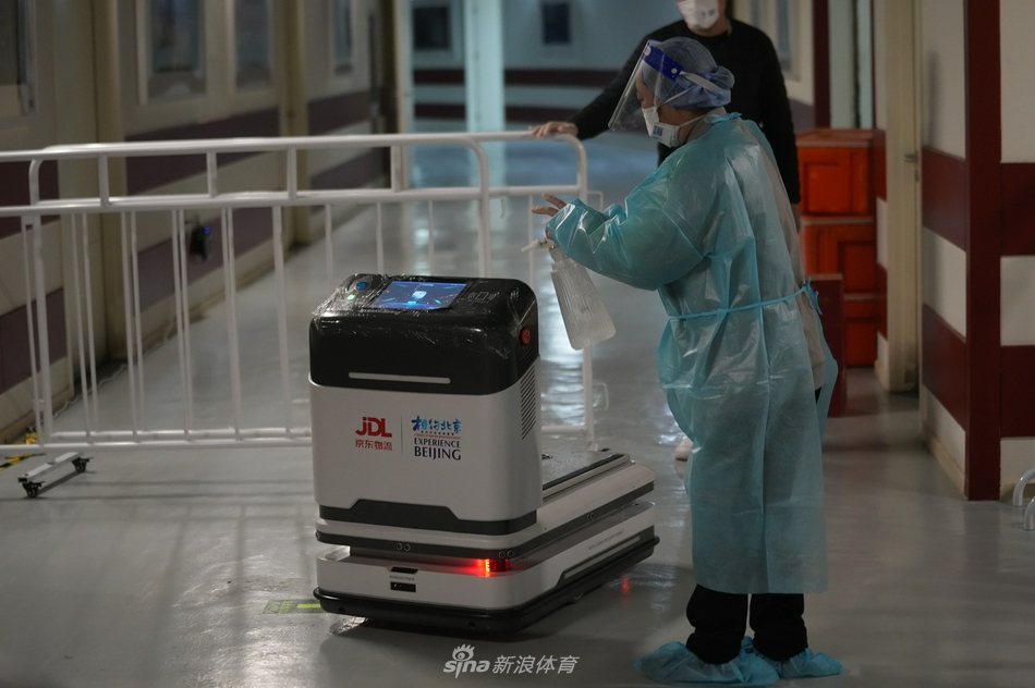 五棵松迎接“相约北京”冰球国内测试活动