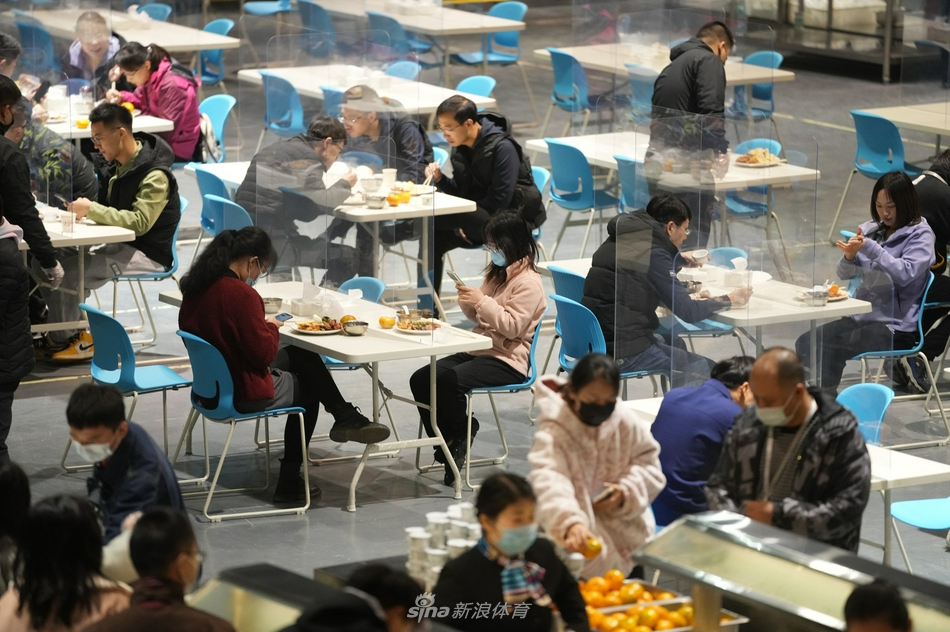 五棵松迎接“相约北京”冰球国内测试活动