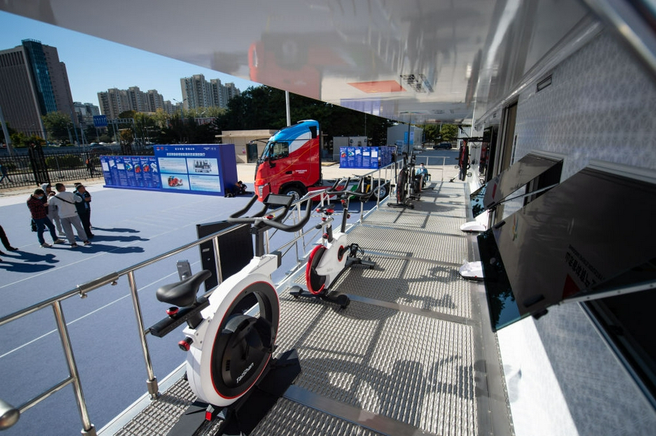 国产雪蜡车交付国家体育总局