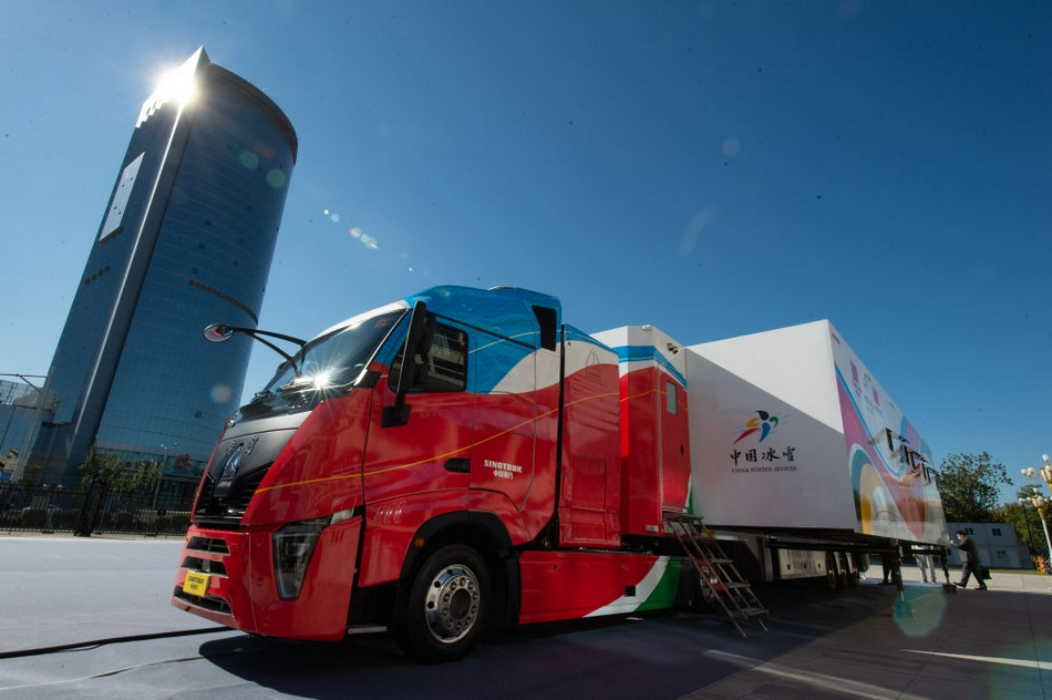 国产雪蜡车交付国家体育总局