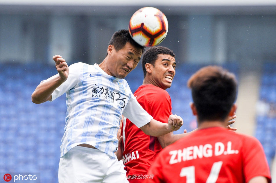 范云龙、阿兰争顶