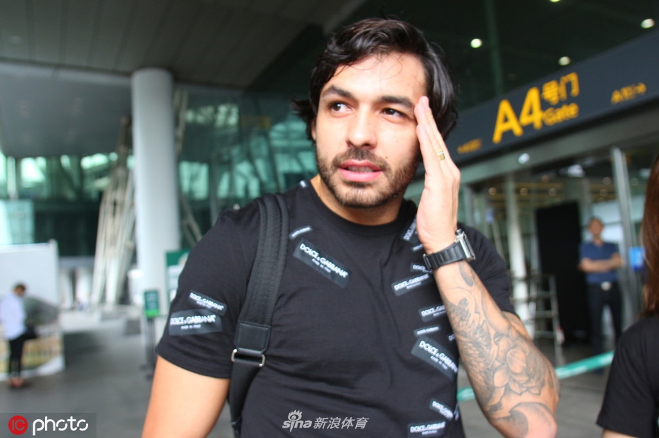 高拉特现身广州