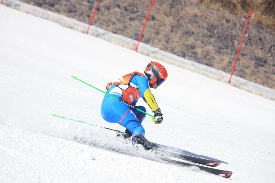 新浪杯高山滑雪公开赛太舞总决赛男子双板高光时刻