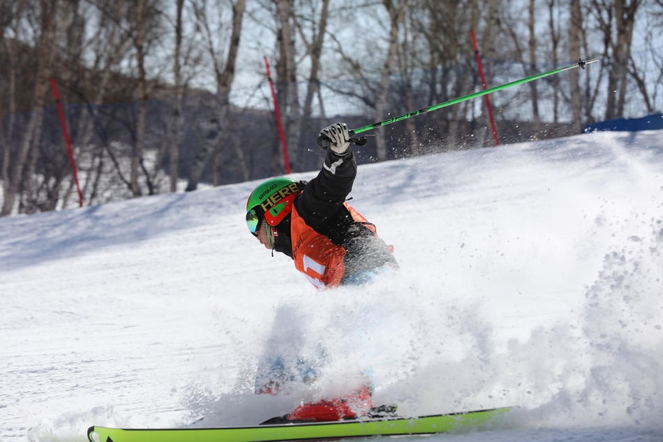 新浪杯高山滑雪公开赛太舞总决赛男子双板高光时刻
