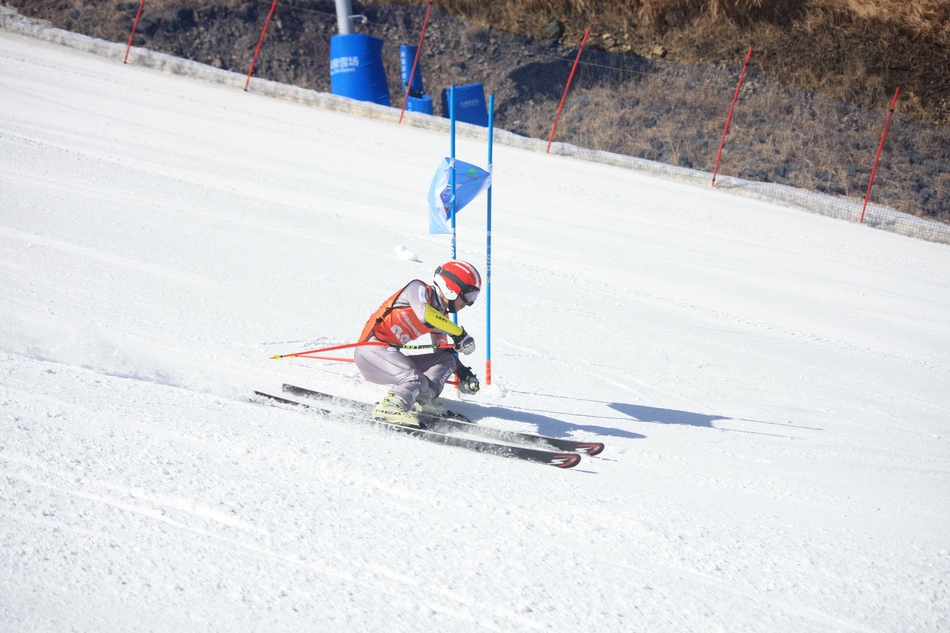 新浪杯高山滑雪公开赛太舞总决赛男子双板高光时刻