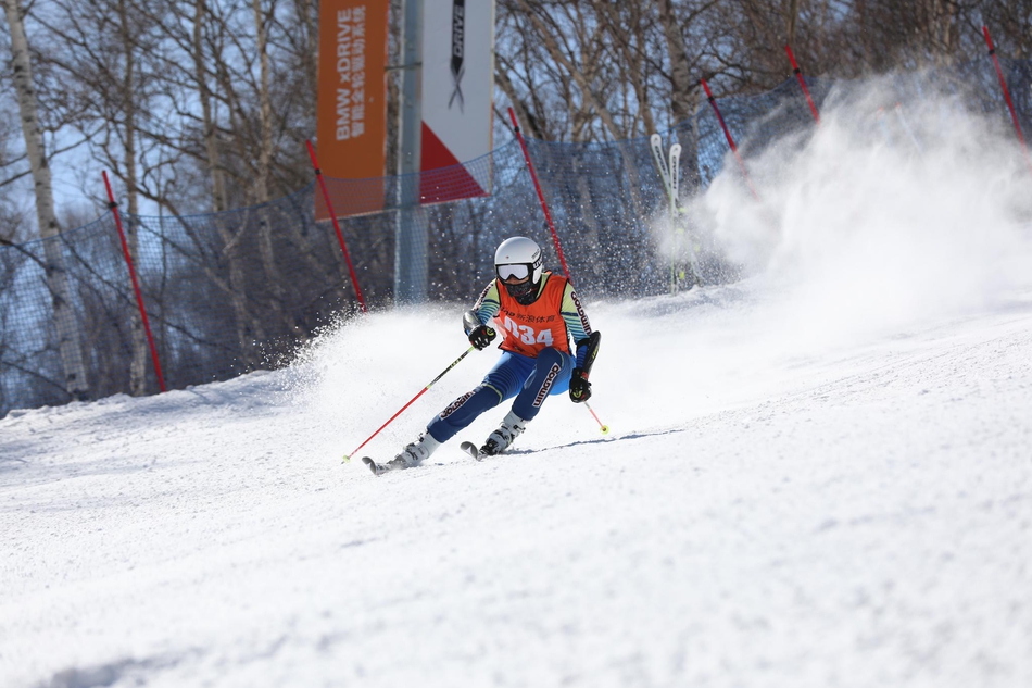 新浪杯高山滑雪公开赛太舞总决赛男子双板高光时刻
