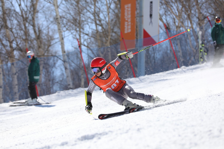新浪杯高山滑雪公开赛太舞总决赛男子双板高光时刻