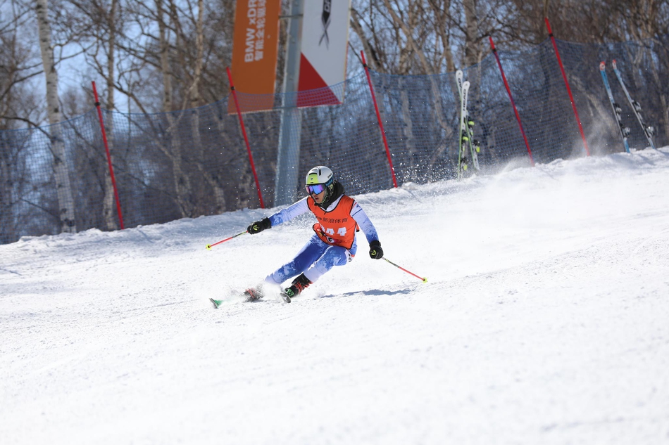 新浪杯高山滑雪公开赛太舞总决赛男子双板高光时刻