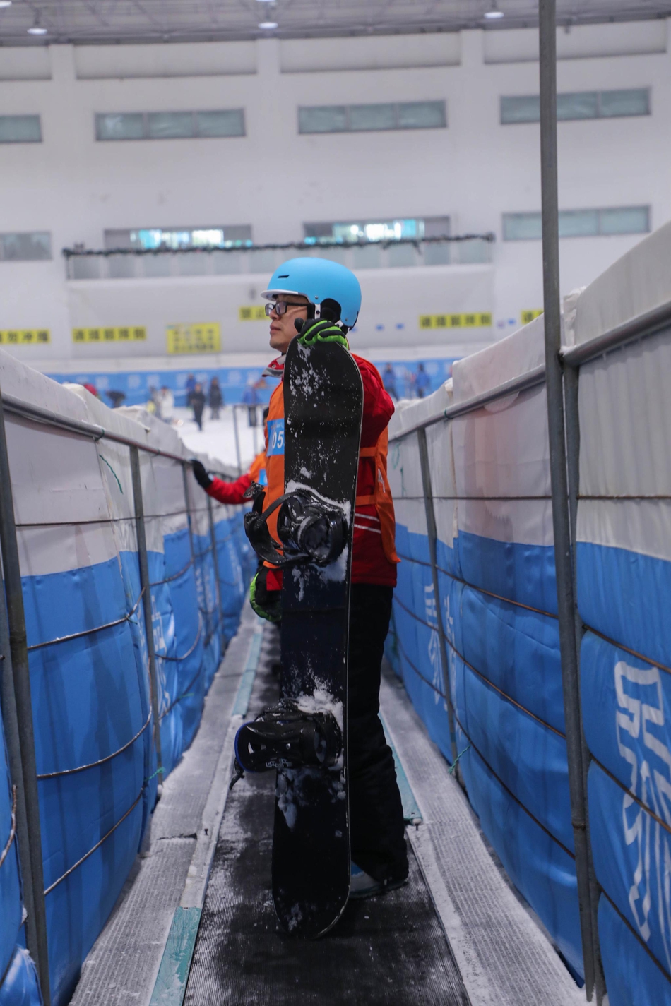 新浪杯高山滑雪公开赛绍兴乔波站比赛精彩瞬间