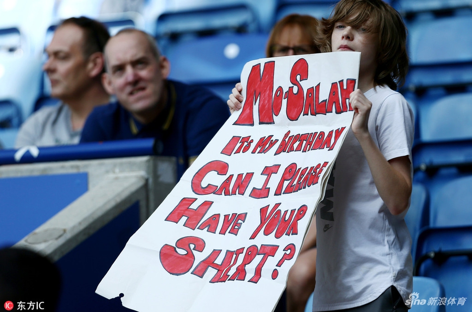 球迷表白萨拉赫