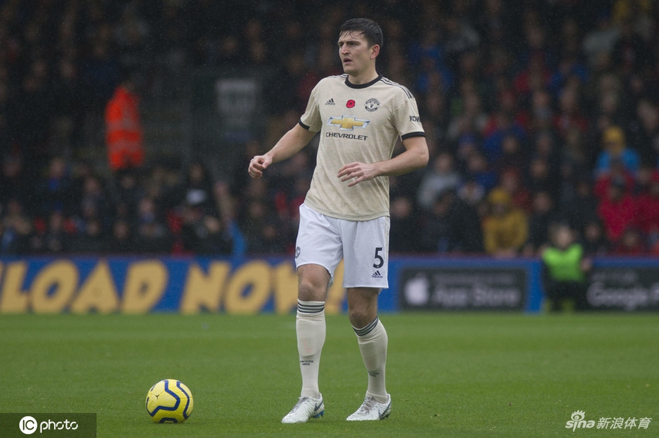 马奎尔指挥防线