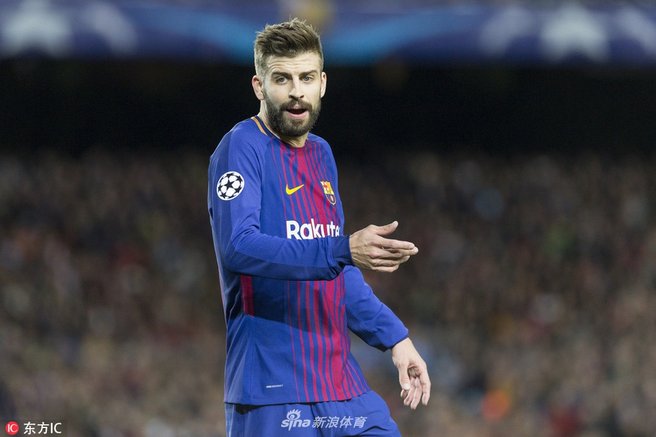 皮克为巴萨进球