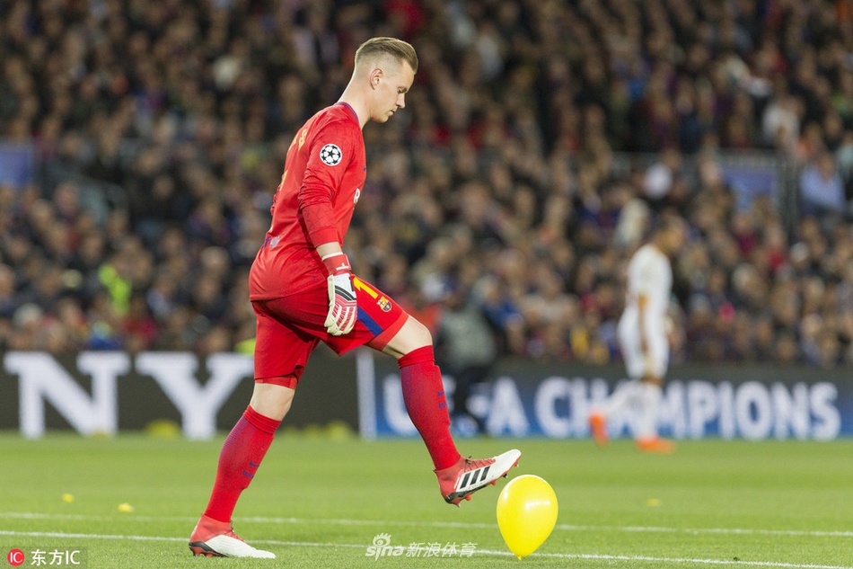 场地内到处黄色气球