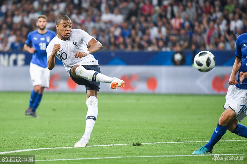 姆巴佩外围远射