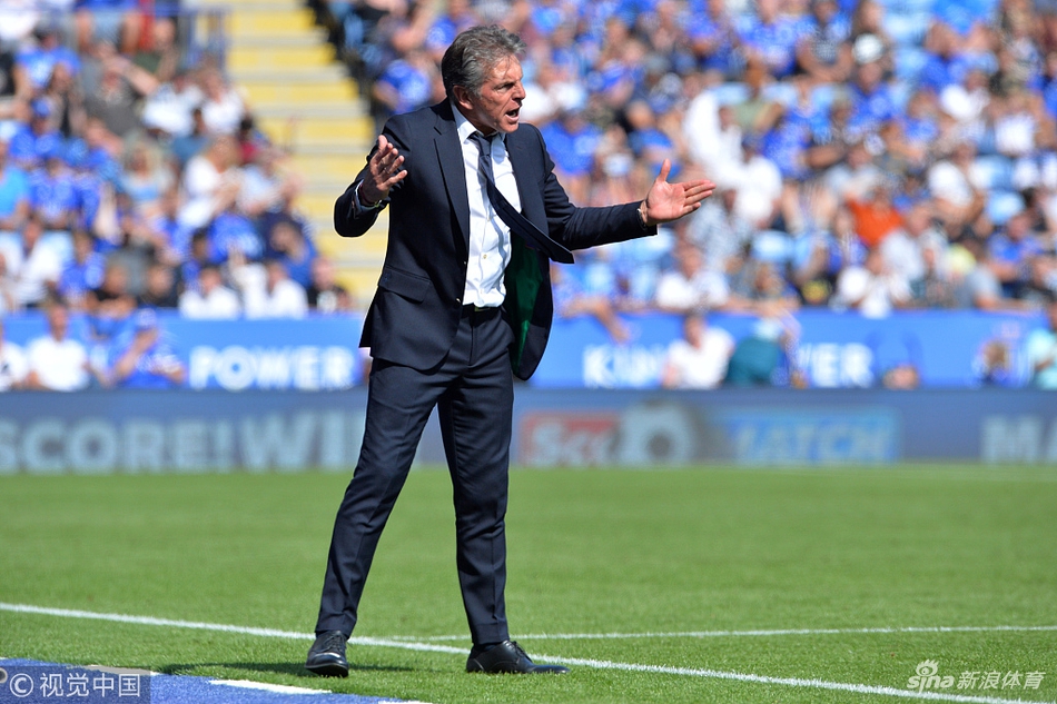 皮埃尔场边指挥