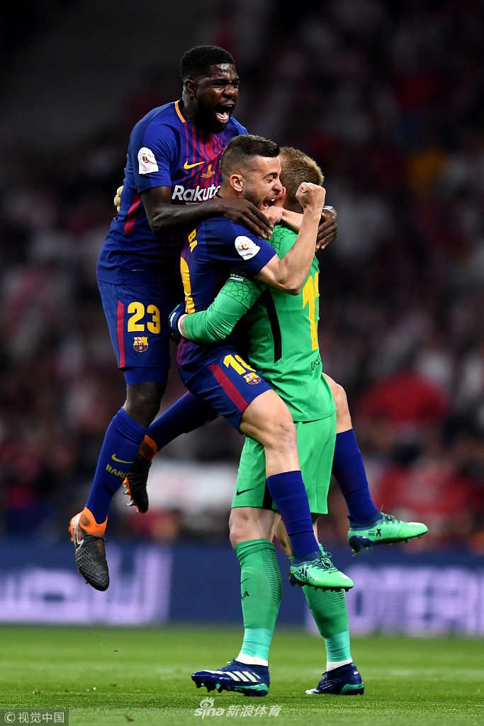 巴萨中卫高兴到起飞