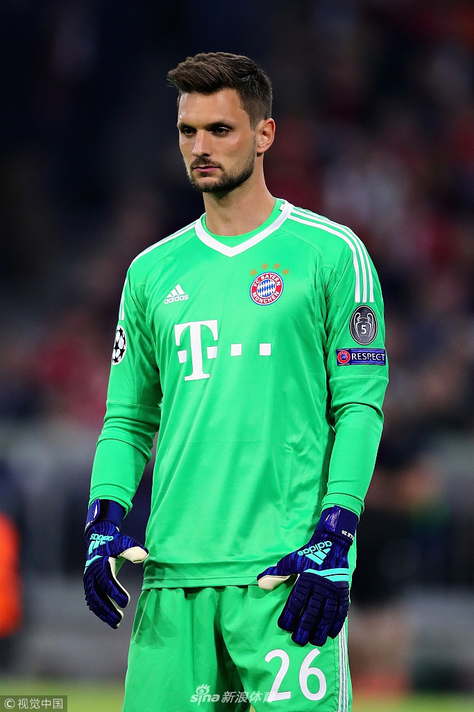 乌尔赖希一脸阴霾