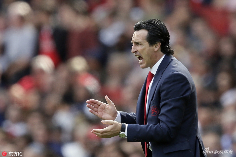 埃梅里指挥比赛