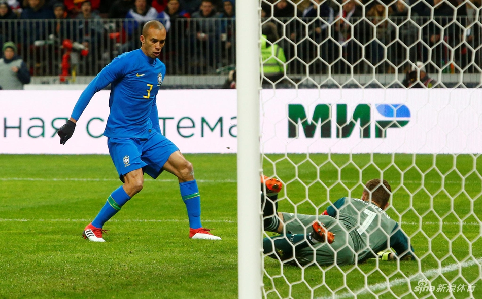 米兰达破门瞬间