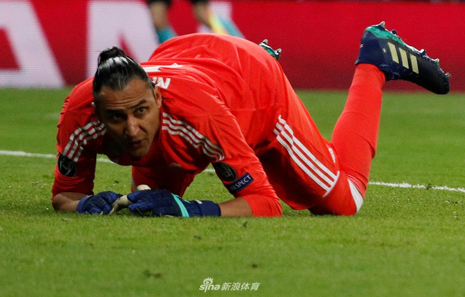 纳瓦斯的十指关已经三次被洞穿