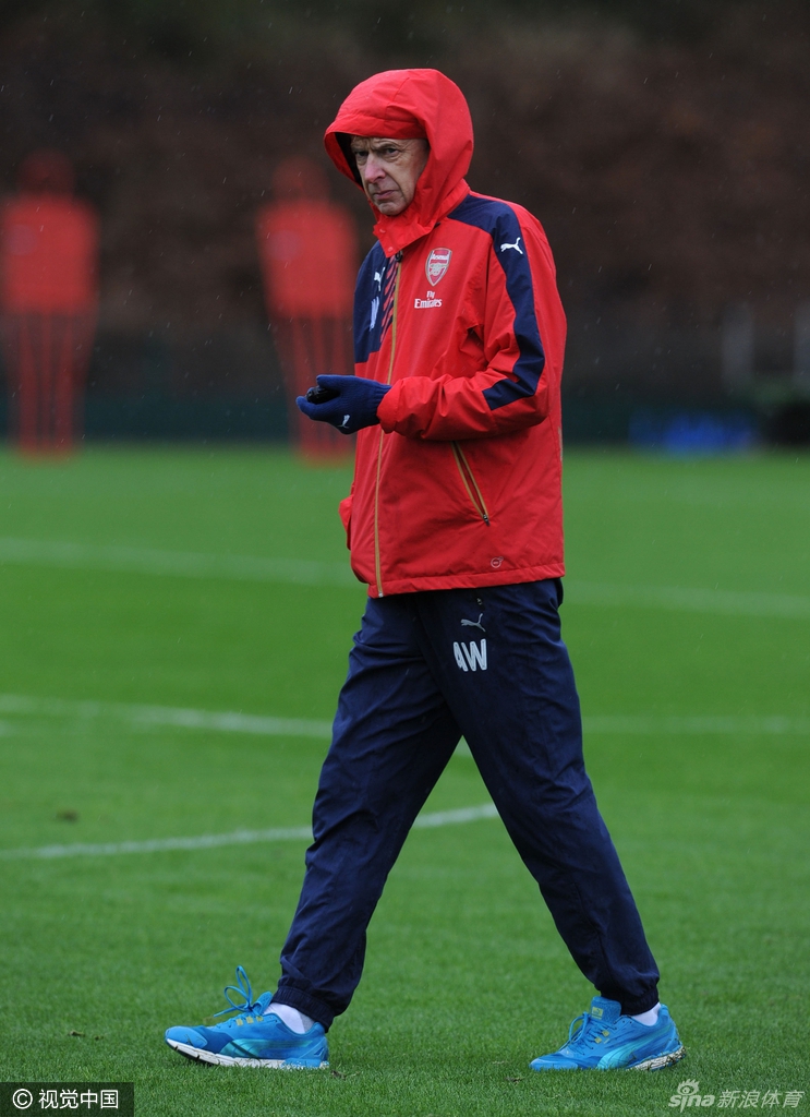 兢兢业业，风雨无阻