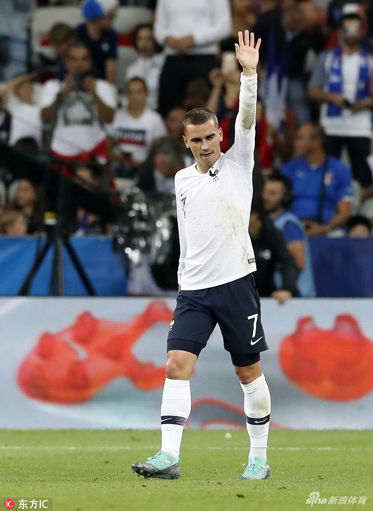 格里兹曼庆祝破门