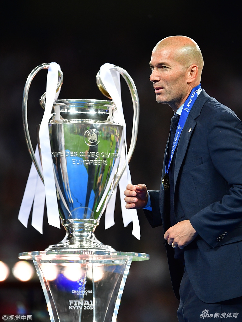 齐达内神色平静