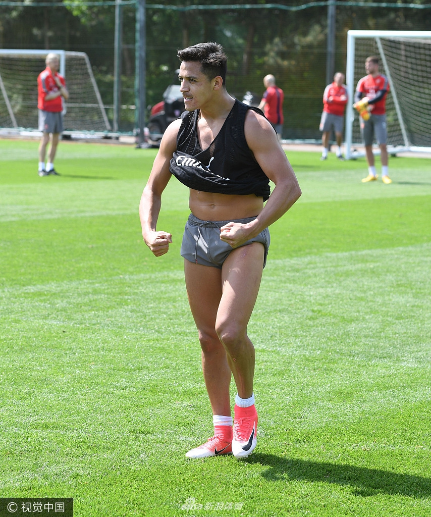 阿森纳热身训练备战足总杯决赛_高清图集_新浪网