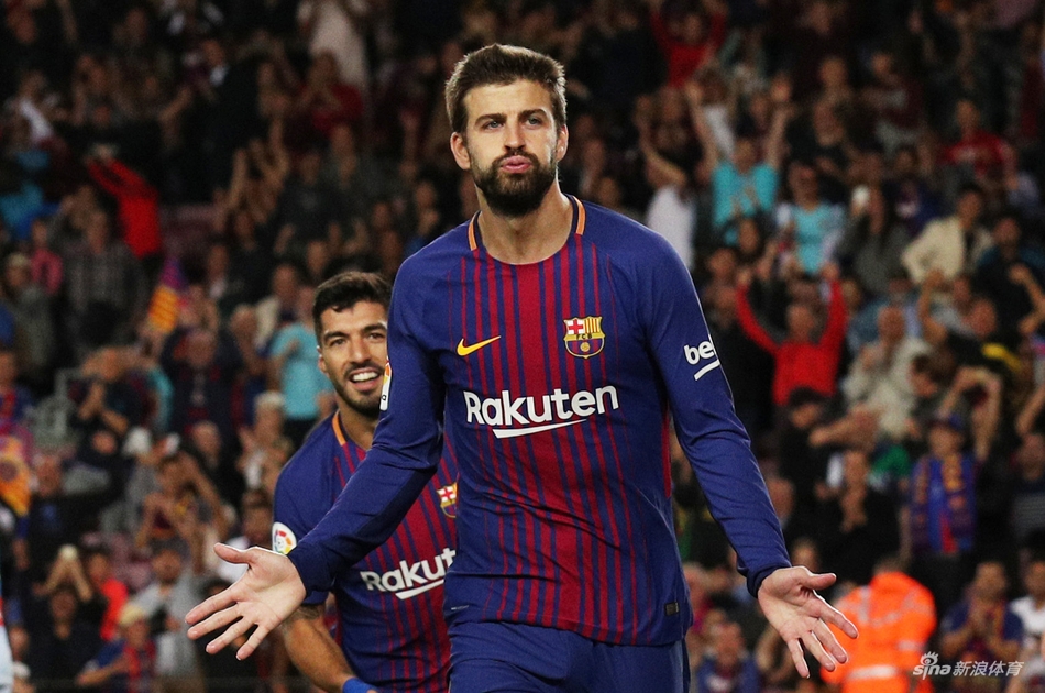 进球-拉基蒂奇开出角球 皮克头球破门