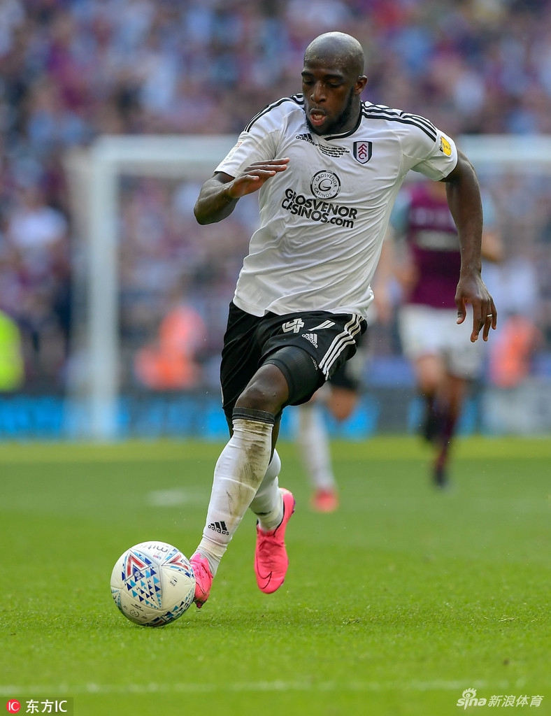 卡马拉带球突破