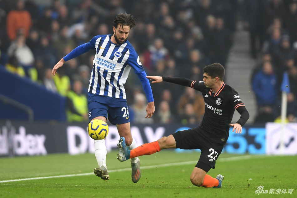 普利西奇飞身铲球