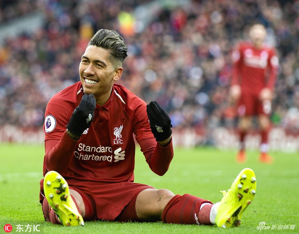 菲尔米诺破门庆祝