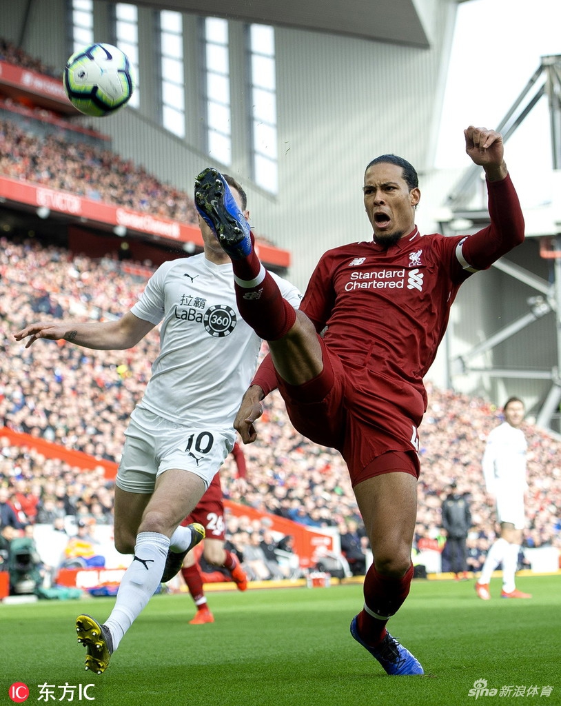 范迪克大脚解围