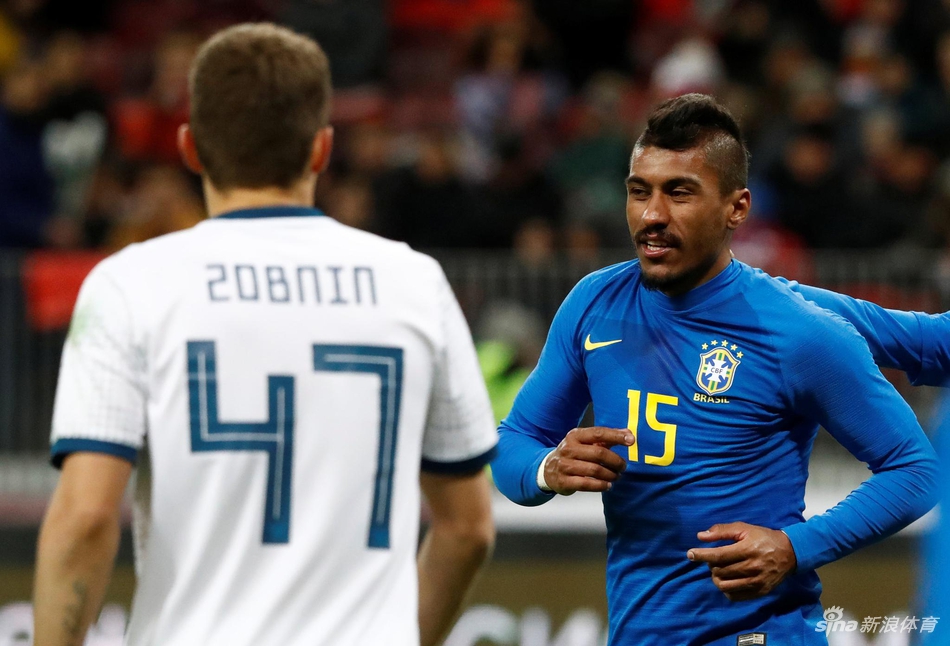 暴力鸟破门为巴西锁定胜局