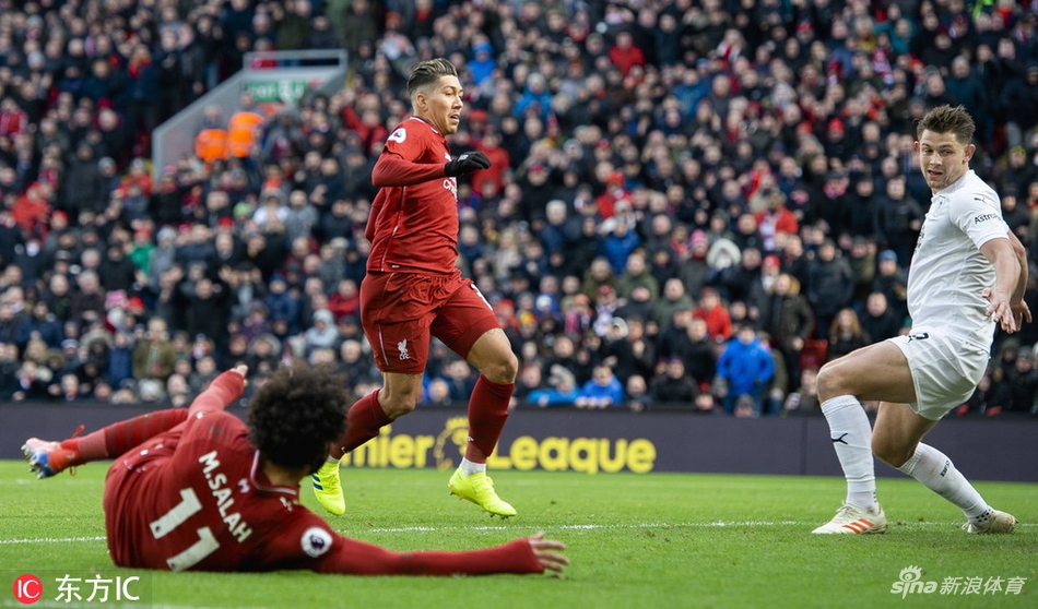 萨拉赫倒地助攻