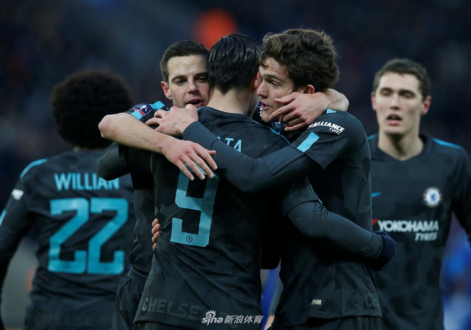 队有纷纷祝贺莫拉塔