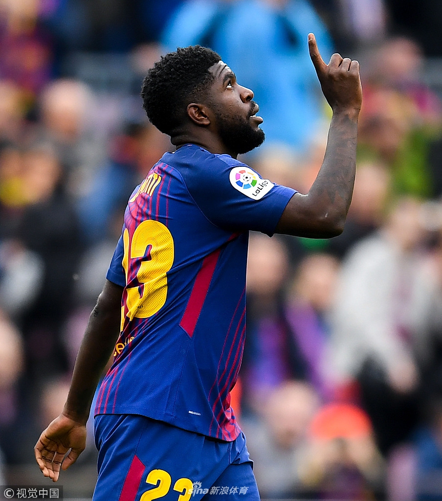 乌姆蒂蒂头球破门