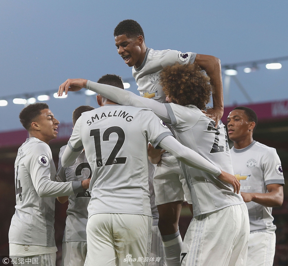 曼联庆祝领先