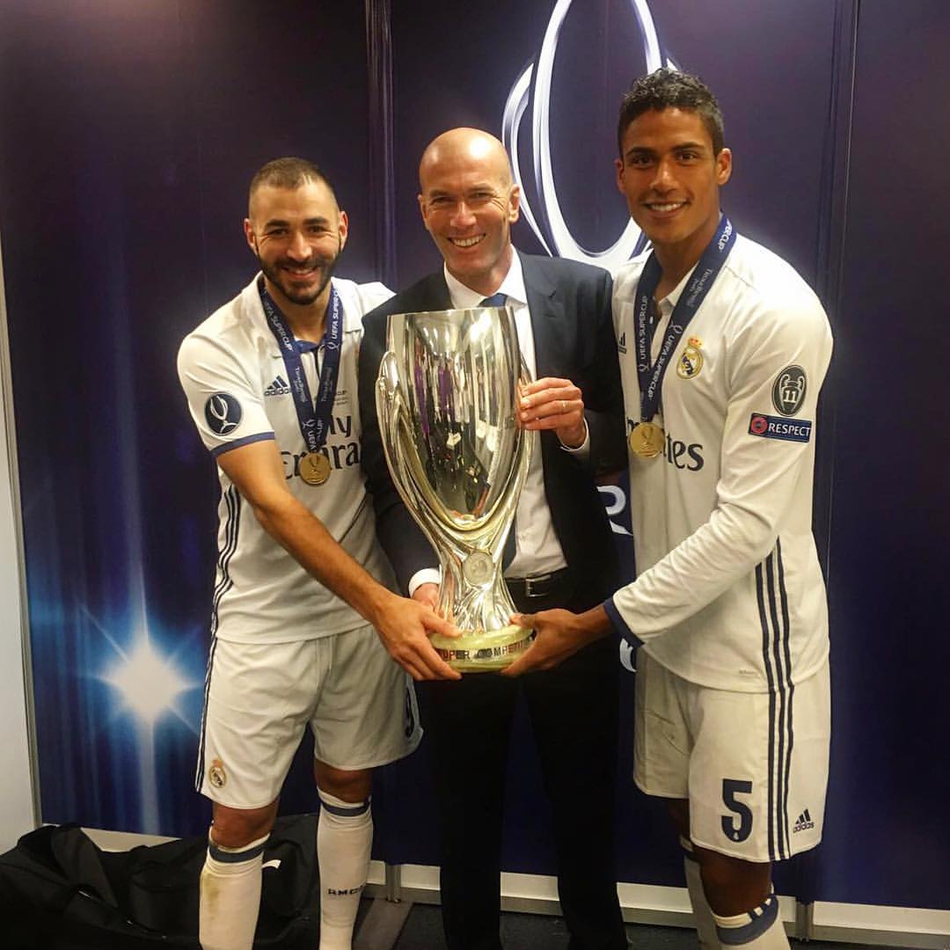 2夺欧洲超级杯冠军