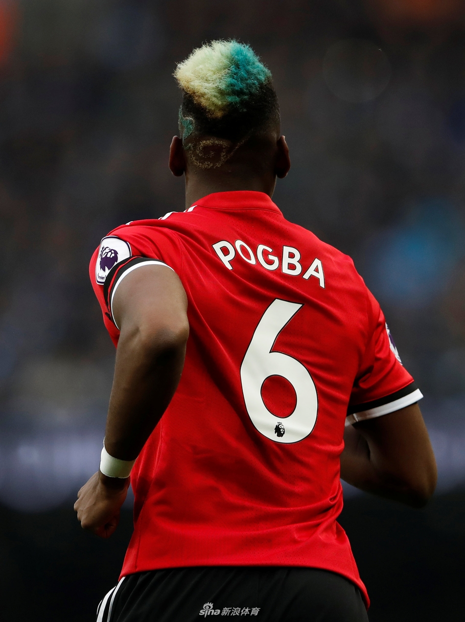 波霸又换发型啦