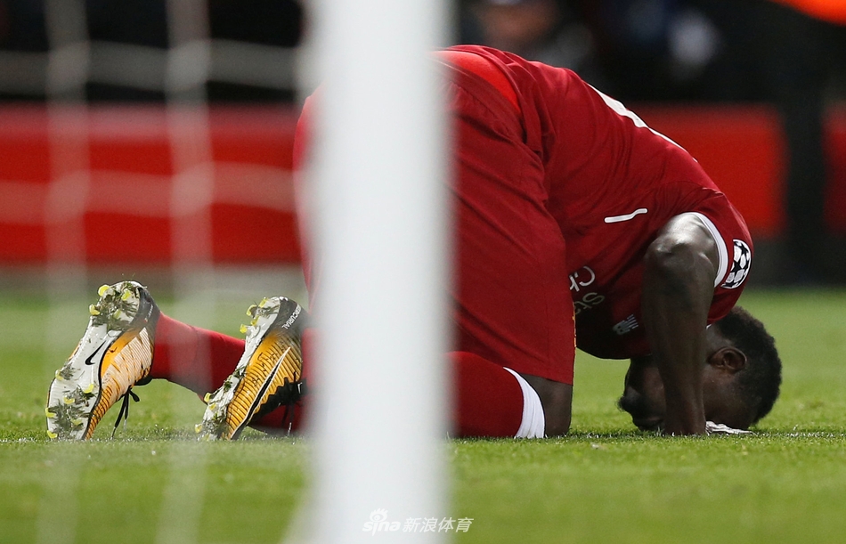 马内头槌破门，曼城危矣