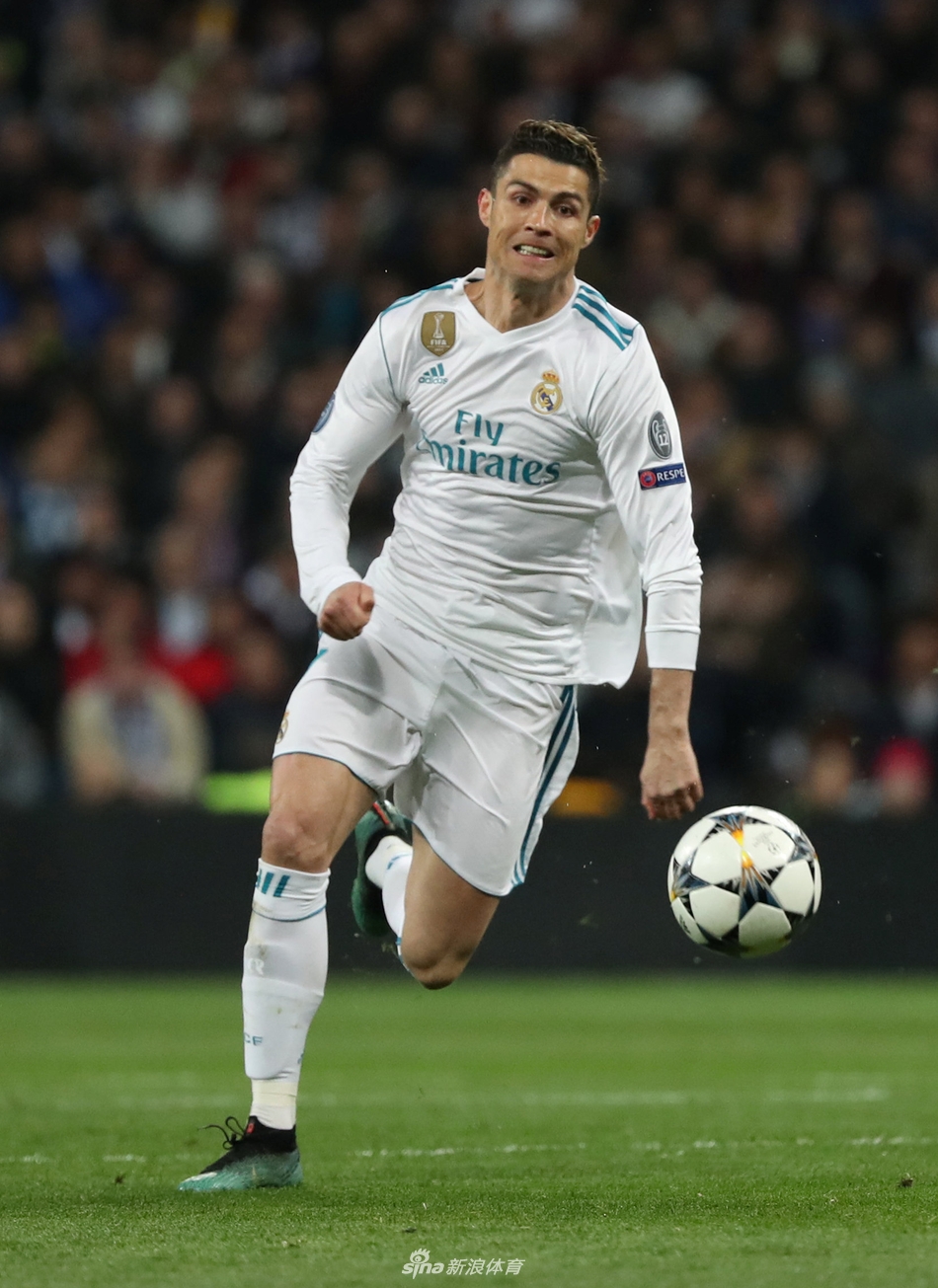 C罗拼尽全力