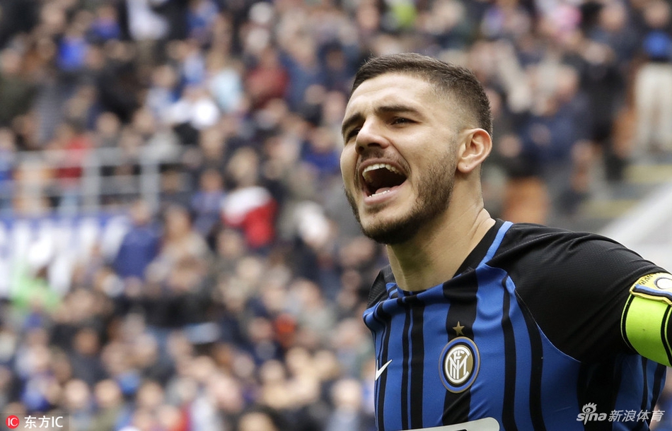 伊卡尔迪庆祝进球
