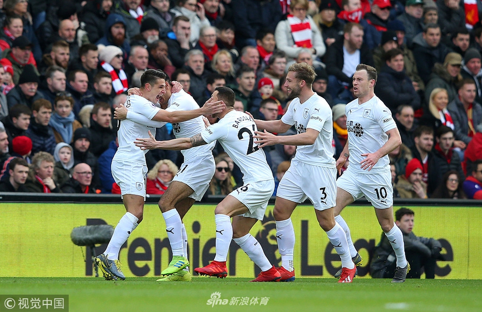 伯恩利开场闪击