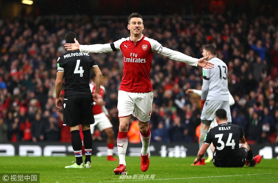 科斯切尔尼庆祝进球