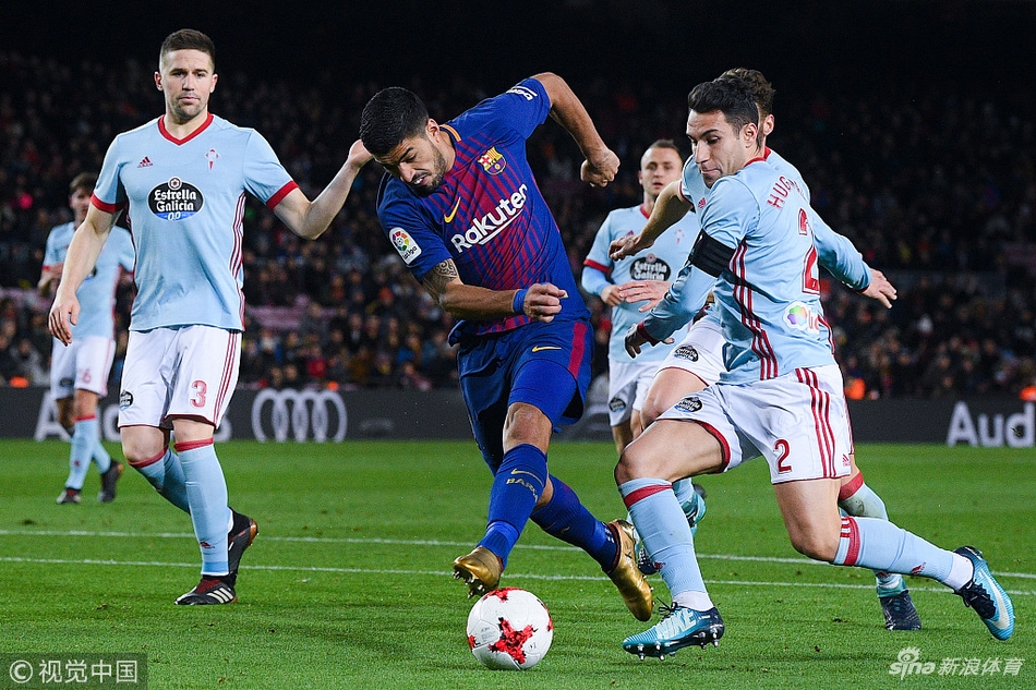 苏亚雷斯突入禁区