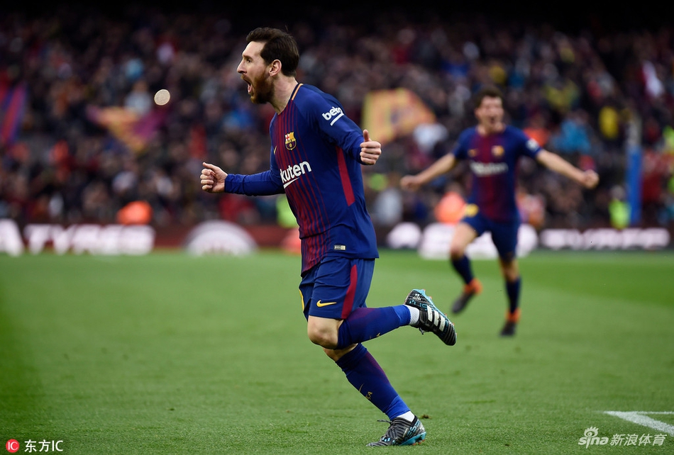 梅西庆祝进球