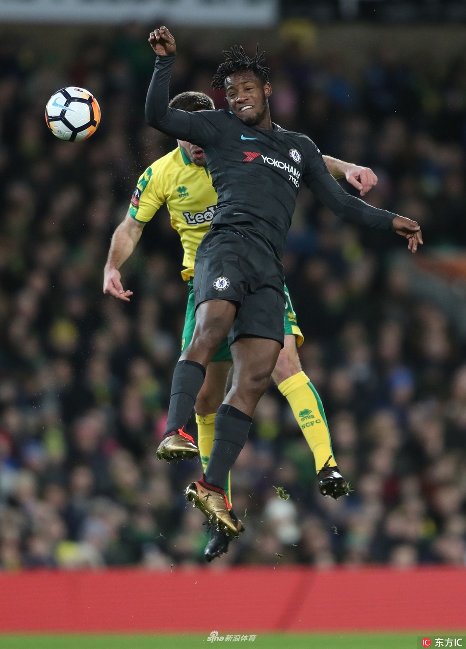 巴舒亚伊飞身争顶