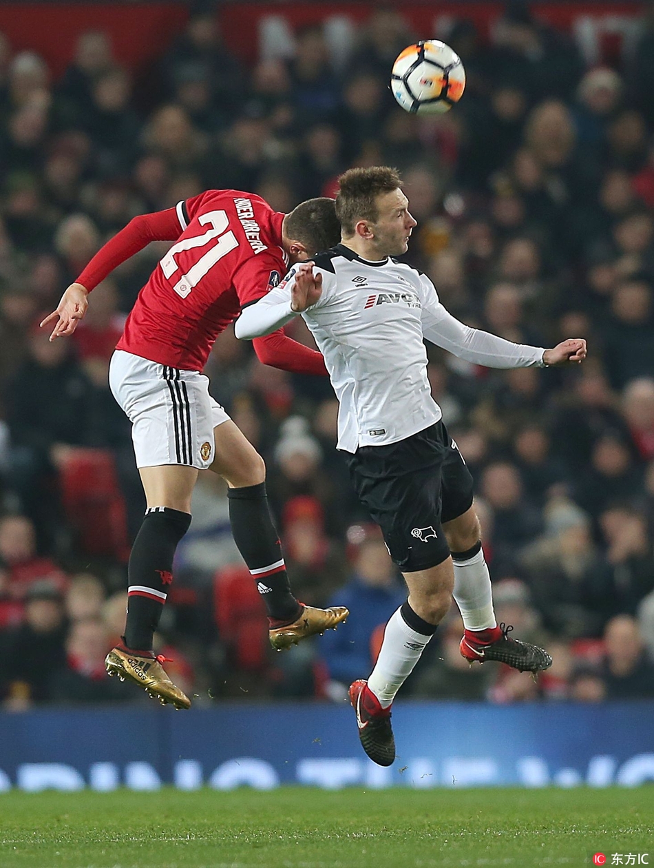 马蒂奇头球争顶