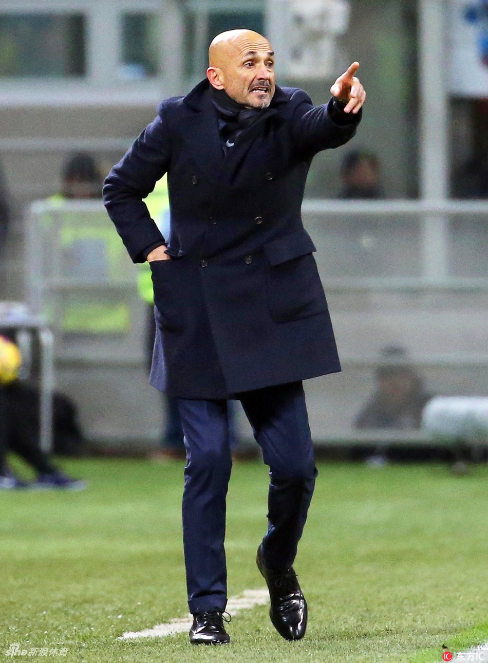 斯帕莱蒂场边指挥